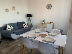 Appartement rénové à 200m de la plage